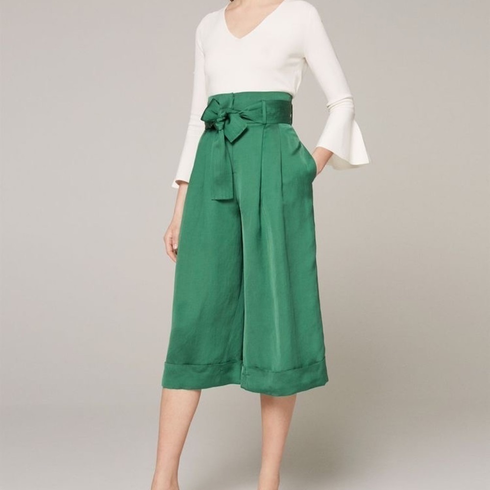 Uterqüe Green Satin Cropped Flare Pants Size 24